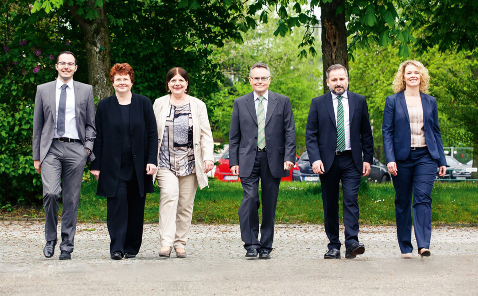 Geschäftsführer J. Schönfelder, E. Anschütz, J. Schedler, M. Schönfelder, Z. Engl, A. Rothmund